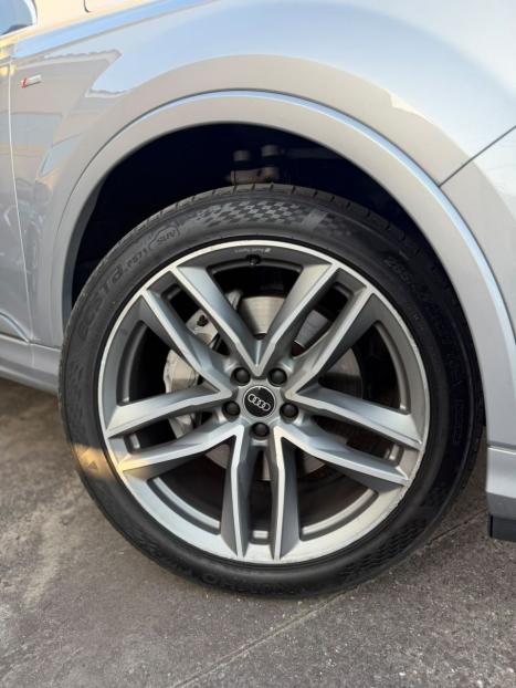AUDI Q7 3.0 V6 24V 4P TFSI QUATTRO AUTOM�TICO, Foto 4