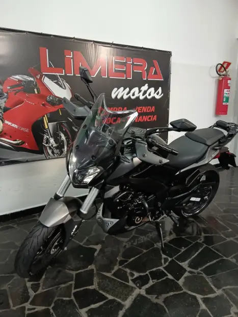 BAJAJ Dominar 400 , Foto 4