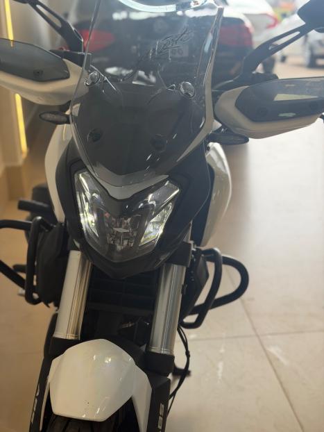 BAJAJ Dominar 400 , Foto 5