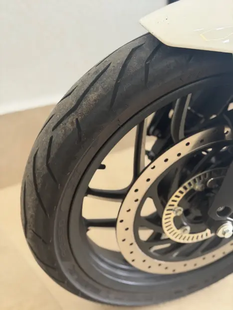 BAJAJ Dominar 400 , Foto 6