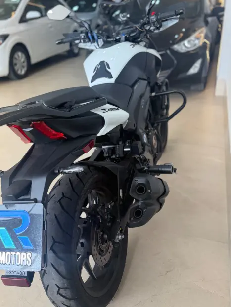 BAJAJ Dominar 400 , Foto 12