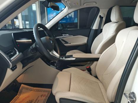 BMW X1 2.0 16V 4P S DRIVE 20I X-LINE TURBO AUTOM�TICO, Foto 4