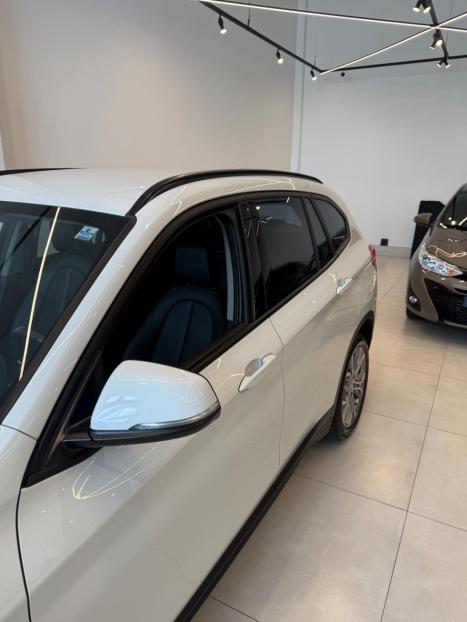 BMW X1 2.0 16V 4P S DRIVE 20I AUTOM�TICO, Foto 11