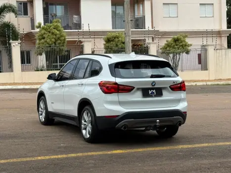 BMW X1 2.0 16V 4P S DRIVE 20I AUTOM�TICO, Foto 4
