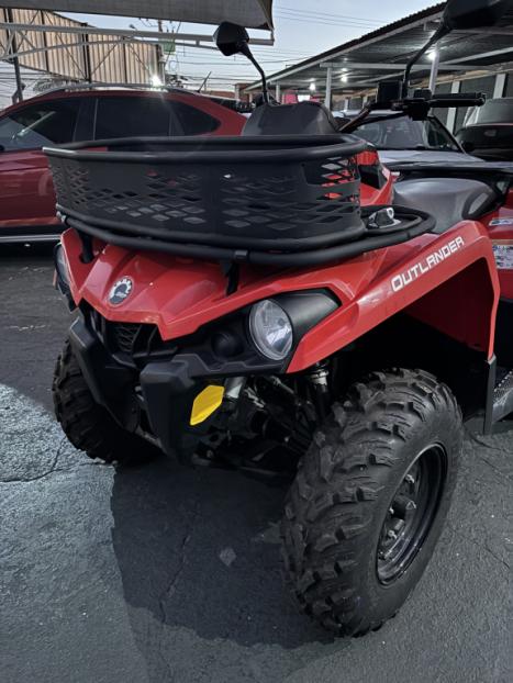 BRP CAN-AM Outlander 570, Foto 1