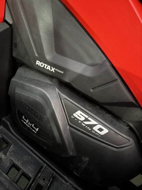 BRP CAN-AM Outlander 570, Foto 5