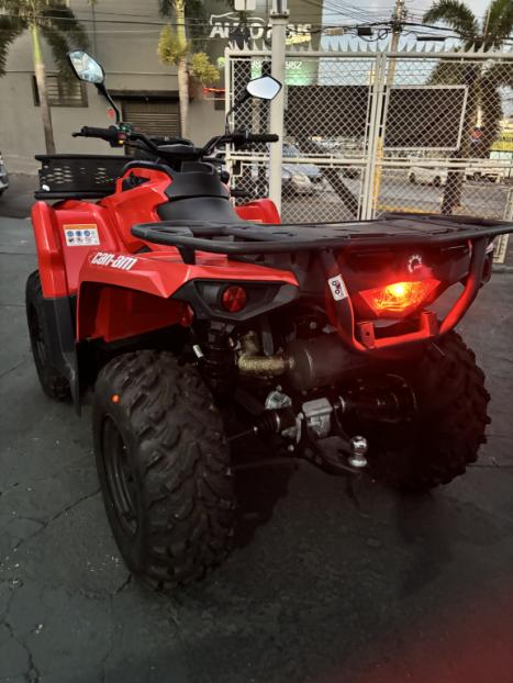 BRP CAN-AM Outlander 570, Foto 8