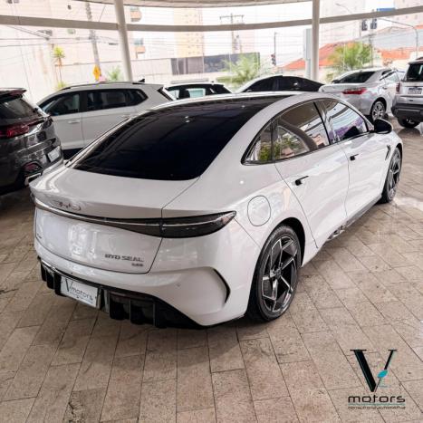 BYD Seal GS 4P 82,5 KW EL�TRICO 590 EV AWD, Foto 4