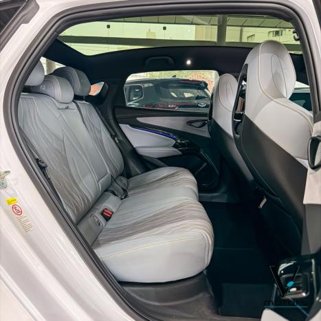 BYD Seal GS 4P 82,5 KW EL�TRICO 590 EV AWD, Foto 16