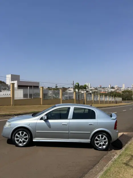 CHEVROLET Astra Hatch 2.0 4P ADVANTAGE  FLEX, Foto 2