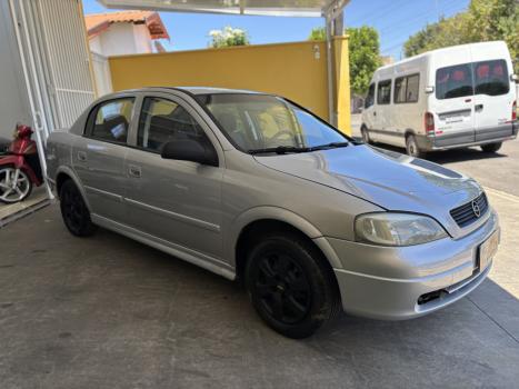 CHEVROLET Astra Sedan 1.8 4P GL, Foto 2