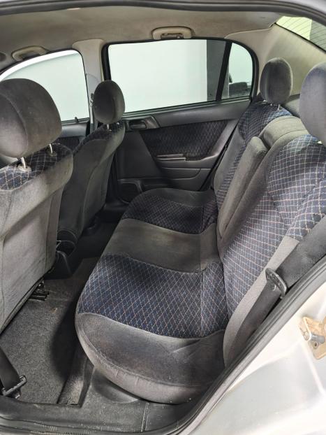 CHEVROLET Astra Sedan 2.0 4P CD, Foto 4