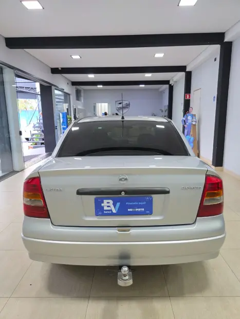 CHEVROLET Astra Sedan 2.0 4P CD, Foto 11