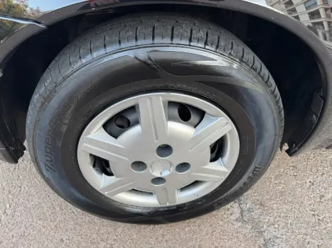 CHEVROLET Classic Sedan 1.0 4P VHCE FLEX LS, Foto 11 CHEVROLET Classic Sedan 1.0 4P VHCE FLEX LS, Foto 11