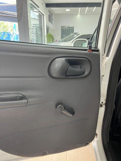 CHEVROLET Classic Sedan 1.0 4P VHCE FLEX LS, Foto 13