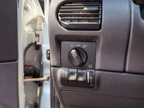 CHEVROLET Corsa Hatch 1.4 4P MAXX FLEX, Foto 15