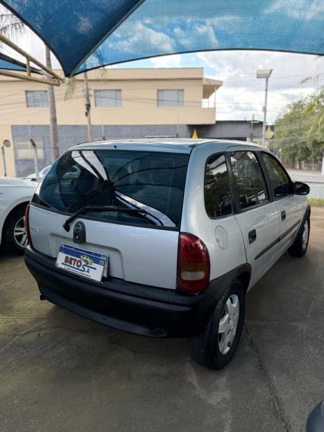 CHEVROLET Corsa Hatch 1.6 GL, Foto 6