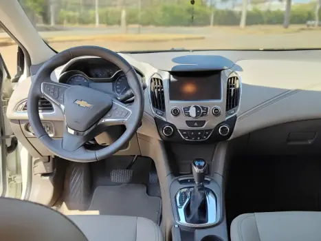 CHEVROLET Cruze Hatch 1.4 16V 4P LTZ SPORT6 TURBO FLEX AUTOMTICO, Foto 8