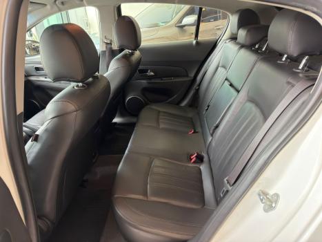 CHEVROLET Cruze Hatch 1.8 16V 4P LT SPORT6 FLEX AUTOM�TICO, Foto 9