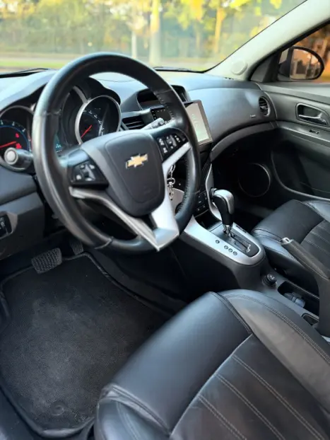 CHEVROLET Cruze Hatch 1.8 16V 4P LT SPORT6 FLEX AUTOM�TICO, Foto 16