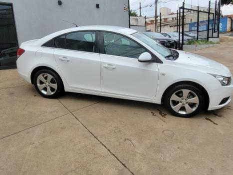 CHEVROLET Cruze Sedan 1.8 16V 4P LT ECOTEC FLEX AUTOMÁTICO, Foto 3 CHEVROLET Cruze Sedan 1.8 16V 4P LT ECOTEC FLEX AUTOMÁTICO, Foto 3