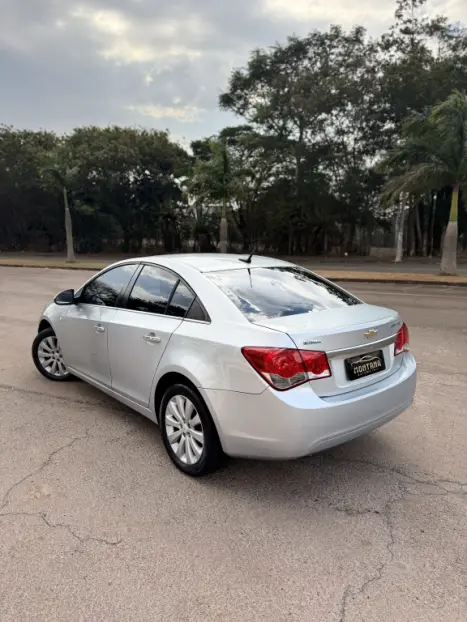 CHEVROLET Cruze Sedan 1.8 16V 4P LTZ ECOTEC FLEX AUTOMÁTICO, Foto 9 CHEVROLET Cruze Sedan 1.8 16V 4P LTZ ECOTEC FLEX AUTOMÁTICO, Foto 9