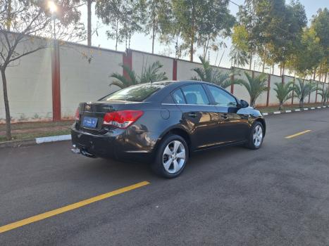 CHEVROLET Cruze Sedan 1.8 16V 4P LT ECOTEC FLEX, Foto 3