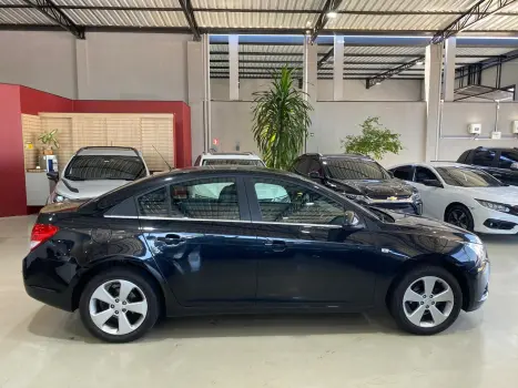 CHEVROLET Cruze Sedan 1.8 16V 4P LT ECOTEC FLEX AUTOMTICO, Foto 4