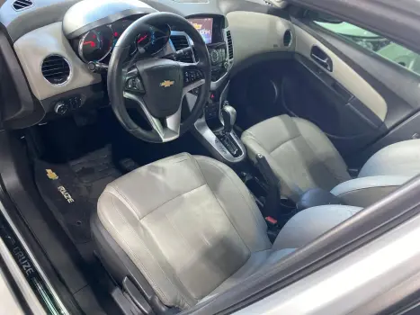 CHEVROLET Cruze Sedan 1.8 16V 4P LTZ ECOTEC FLEX AUTOM�TICO, Foto 9