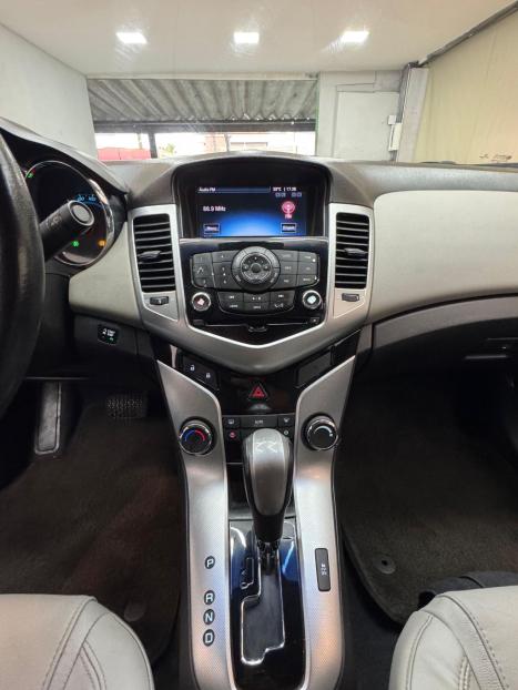 CHEVROLET Cruze Sedan 1.8 16V 4P LTZ ECOTEC FLEX AUTOM�TICO, Foto 8