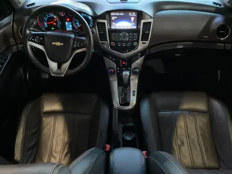 CHEVROLET Cruze Sedan 1.8 16V 4P LTZ ECOTEC FLEX AUTOM�TICO, Foto 9