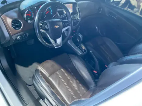 CHEVROLET Cruze Sedan 1.8 16V 4P LTZ ECOTEC FLEX AUTOM�TICO, Foto 10