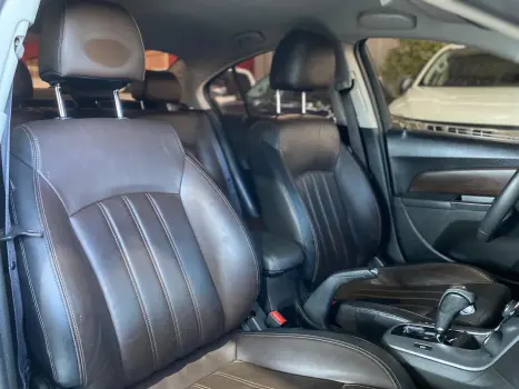 CHEVROLET Cruze Sedan 1.8 16V 4P LTZ ECOTEC FLEX AUTOM�TICO, Foto 11