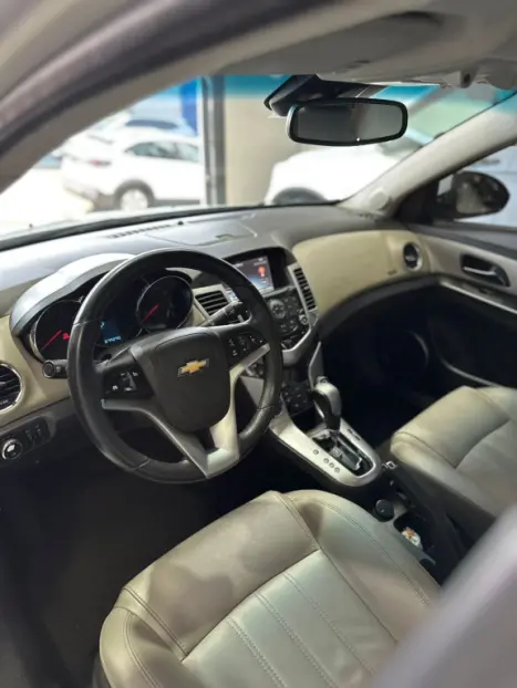 CHEVROLET Cruze Sedan 1.8 16V 4P LTZ ECOTEC FLEX AUTOM�TICO, Foto 7