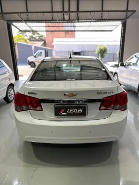 CHEVROLET Cruze Sedan 1.8 16V 4P LTZ ECOTEC FLEX AUTOM�TICO, Foto 5
