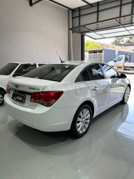 CHEVROLET Cruze Sedan 1.8 16V 4P LTZ ECOTEC FLEX AUTOM�TICO, Foto 4