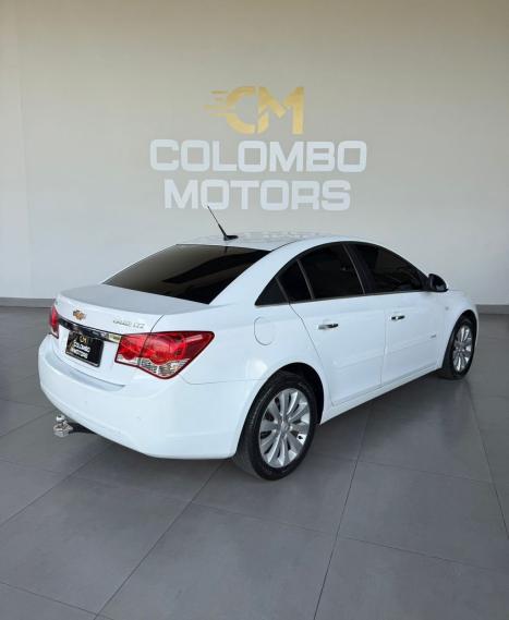 CHEVROLET Cruze Sedan 1.8 16V 4P LTZ ECOTEC FLEX AUTOM�TICO, Foto 4