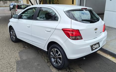 CHEVROLET Onix Hatch 1.4 4P FLEX LTZ AUTOMÁTICO, Foto 6 CHEVROLET Onix Hatch 1.4 4P FLEX LTZ AUTOMÁTICO, Foto 6