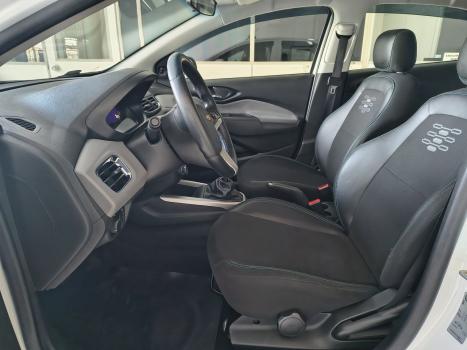 CHEVROLET Onix Hatch 1.0 4P FLEX LT, Foto 5 CHEVROLET Onix Hatch 1.0 4P FLEX LT, Foto 5