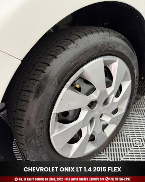 CHEVROLET Onix Hatch 1.4 4P FLEX LT, Foto 6