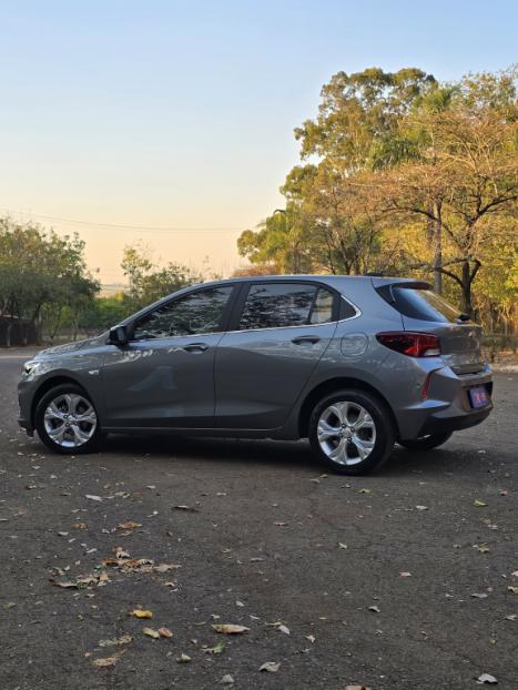 CHEVROLET Onix Hatch 1.0 12V 4P FLEX PREMIER 2 TURBO AUTOMTICO, Foto 13