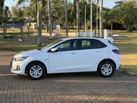 CHEVROLET Onix Hatch 1.0 4P FLEX LT, Foto 5 CHEVROLET Onix Hatch 1.0 4P FLEX LT, Foto 5