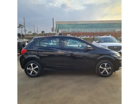 CHEVROLET Onix Hatch 1.4 4P FLEX LTZ, Foto 4