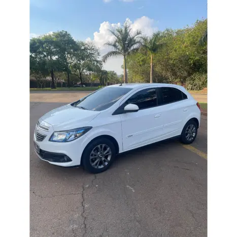 CHEVROLET Onix Hatch 1.4 4P FLEX LT, Foto 1 CHEVROLET Onix Hatch 1.4 4P FLEX LT, Foto 1