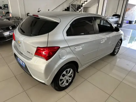 CHEVROLET Onix Hatch 1.0 4P FLEX LT, Foto 6