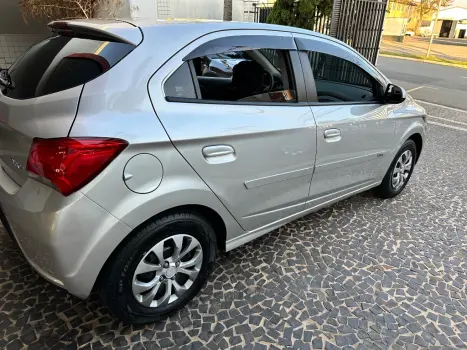 CHEVROLET Onix Hatch 1.0 4P FLEX LT, Foto 12
