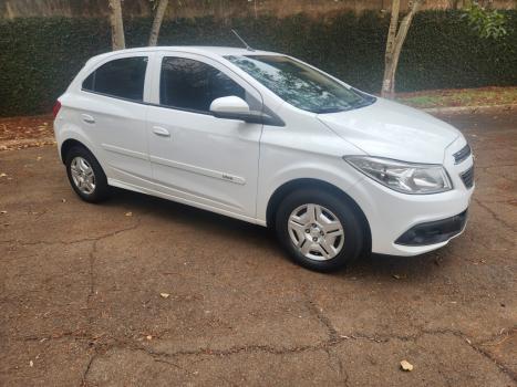 CHEVROLET Onix Hatch 1.0 12V 4P FLEX LT, Foto 5 CHEVROLET Onix Hatch 1.0 12V 4P FLEX LT, Foto 5