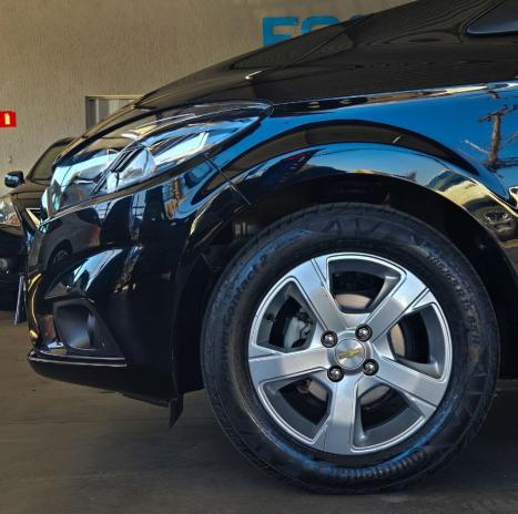 CHEVROLET Onix Hatch 1.4 4P FLEX LT, Foto 4
