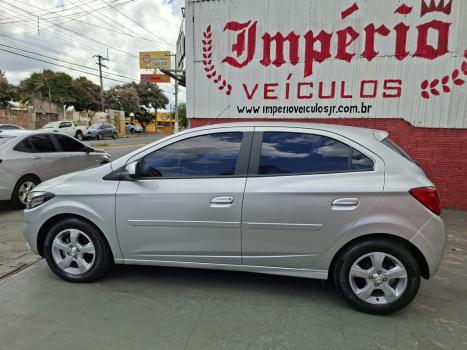 CHEVROLET Onix Hatch 1.4 4P FLEX LT, Foto 3