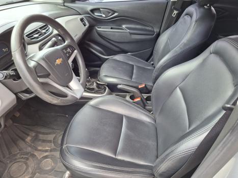 CHEVROLET Onix Hatch 1.4 4P FLEX LT, Foto 5